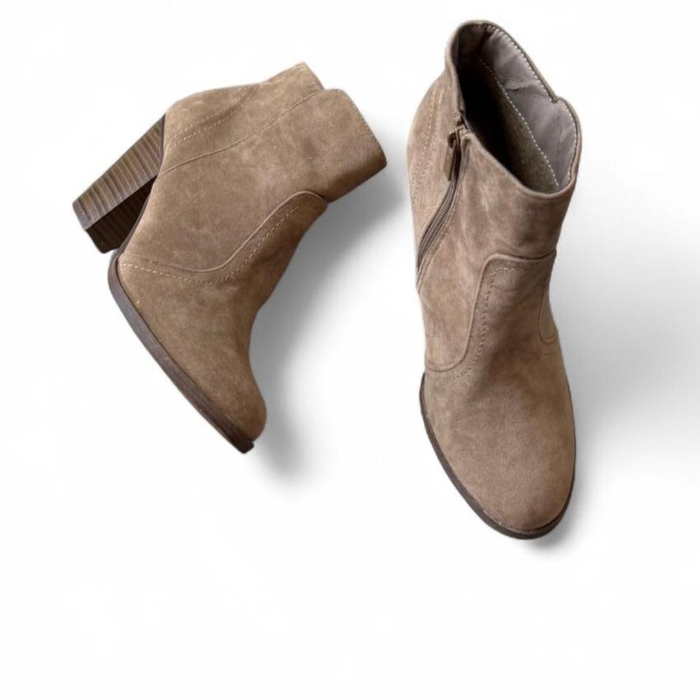 Breckelle's Taupe Faux‎ Suede Ankle Boots